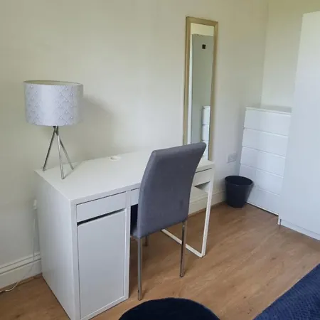 Evo View - 1 Bed Apartment - Stunning Views 3 Mins Walk Mile End Station London Exterior photo