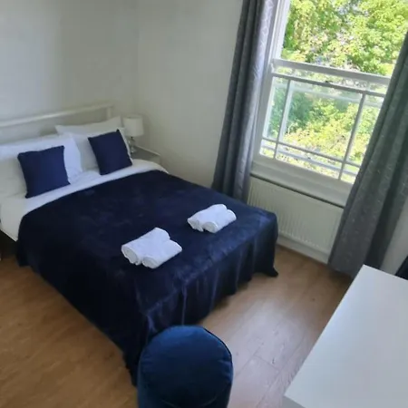 Evo View - 1 Bed Apartment - Stunning Views 3 Mins Walk Mile End Station London Exterior photo