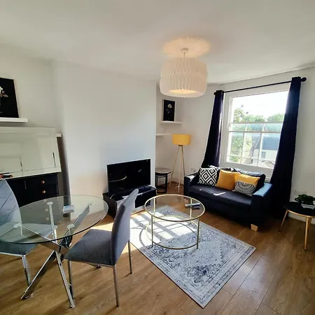 Evo View - 1 Bed Apartment - Stunning Views 3 Mins Walk Mile End Station London Exterior photo