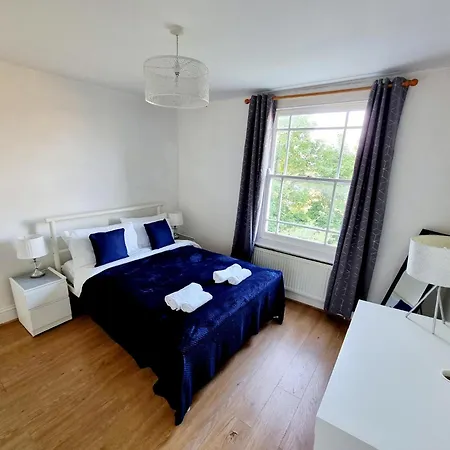 Evo View - 1 Bed Apartment - Stunning Views 3 Mins Walk Mile End Station London Exterior photo