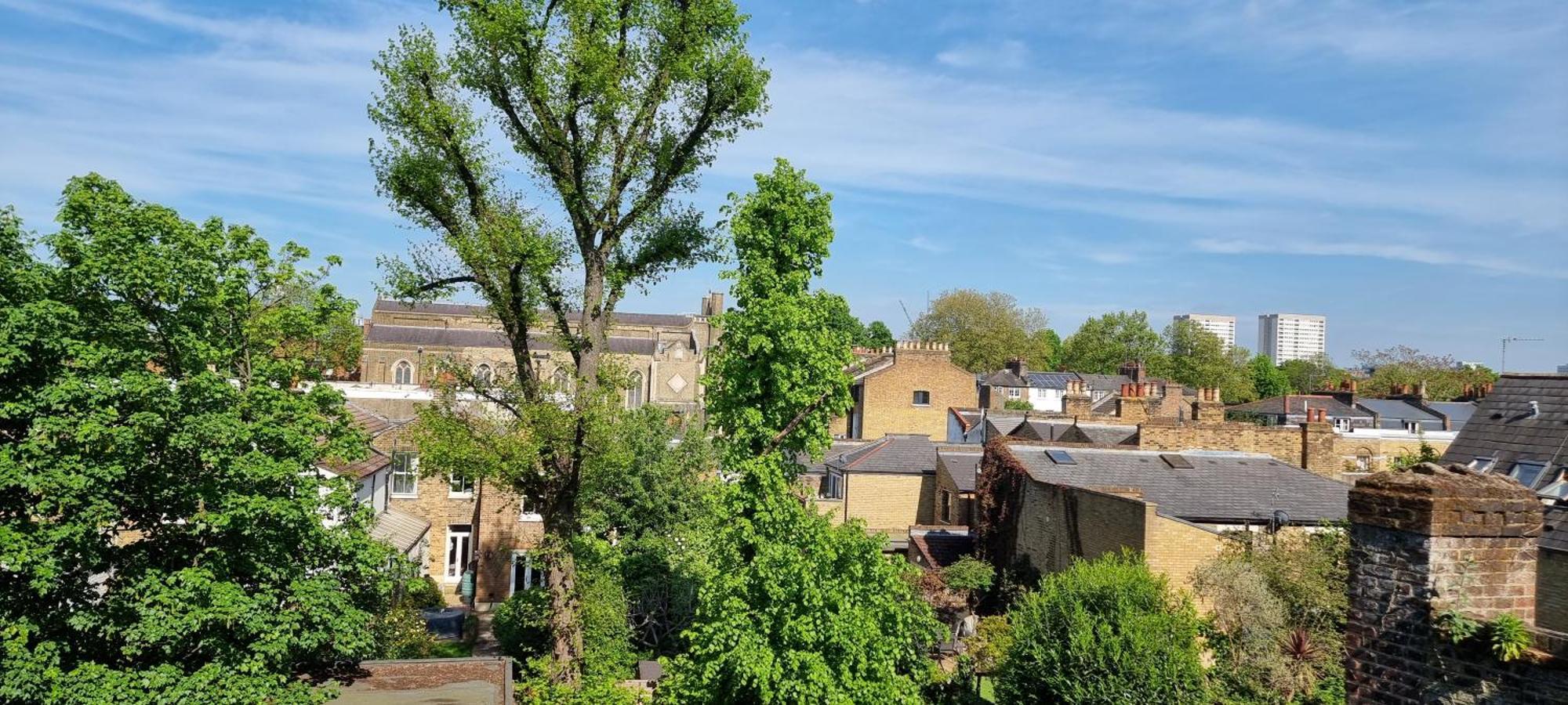 Evo View - 1 Bed - Stunning Views 3 Mins Walk Mile End Station London