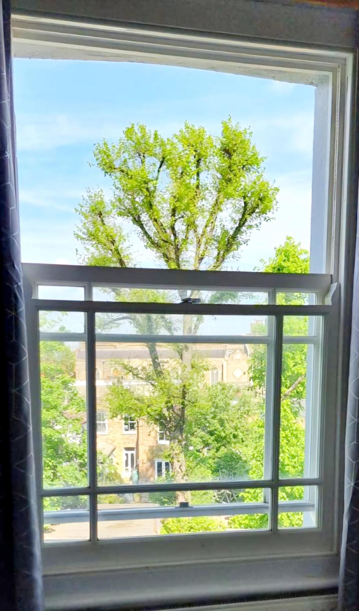 Apartment Evo View - 1 Bed - Stunning Views 3 Mins Walk Mile End Station